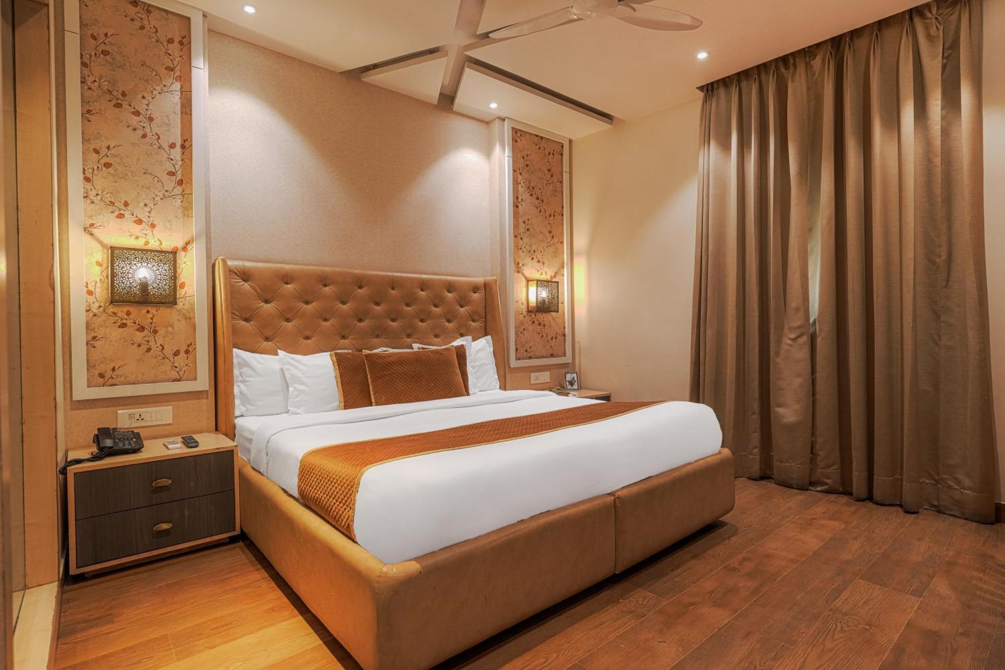 Csjs Inn Hotel Amritsar Eksteriør billede