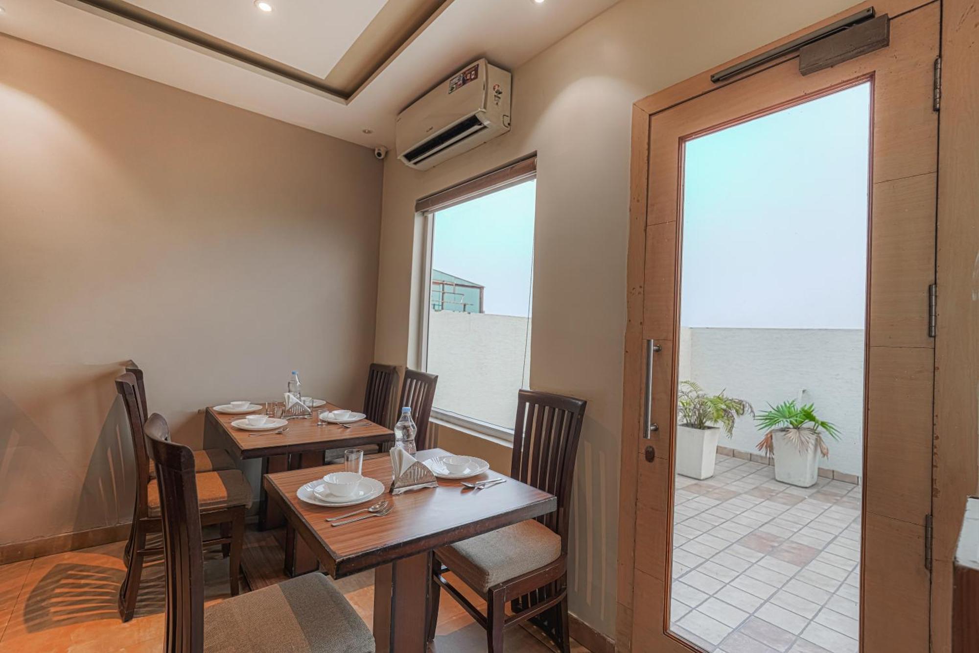 Csjs Inn Hotel Amritsar Eksteriør billede