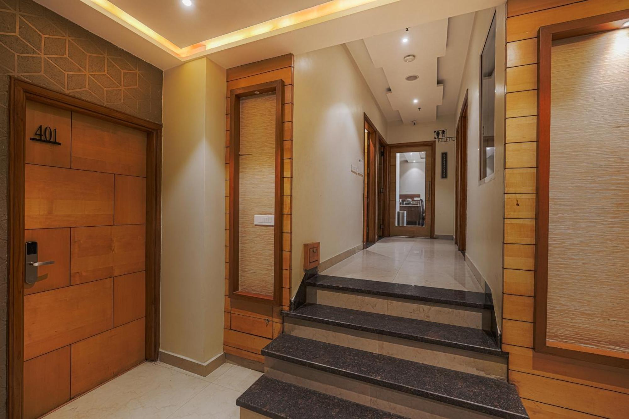 Csjs Inn Hotel Amritsar Eksteriør billede