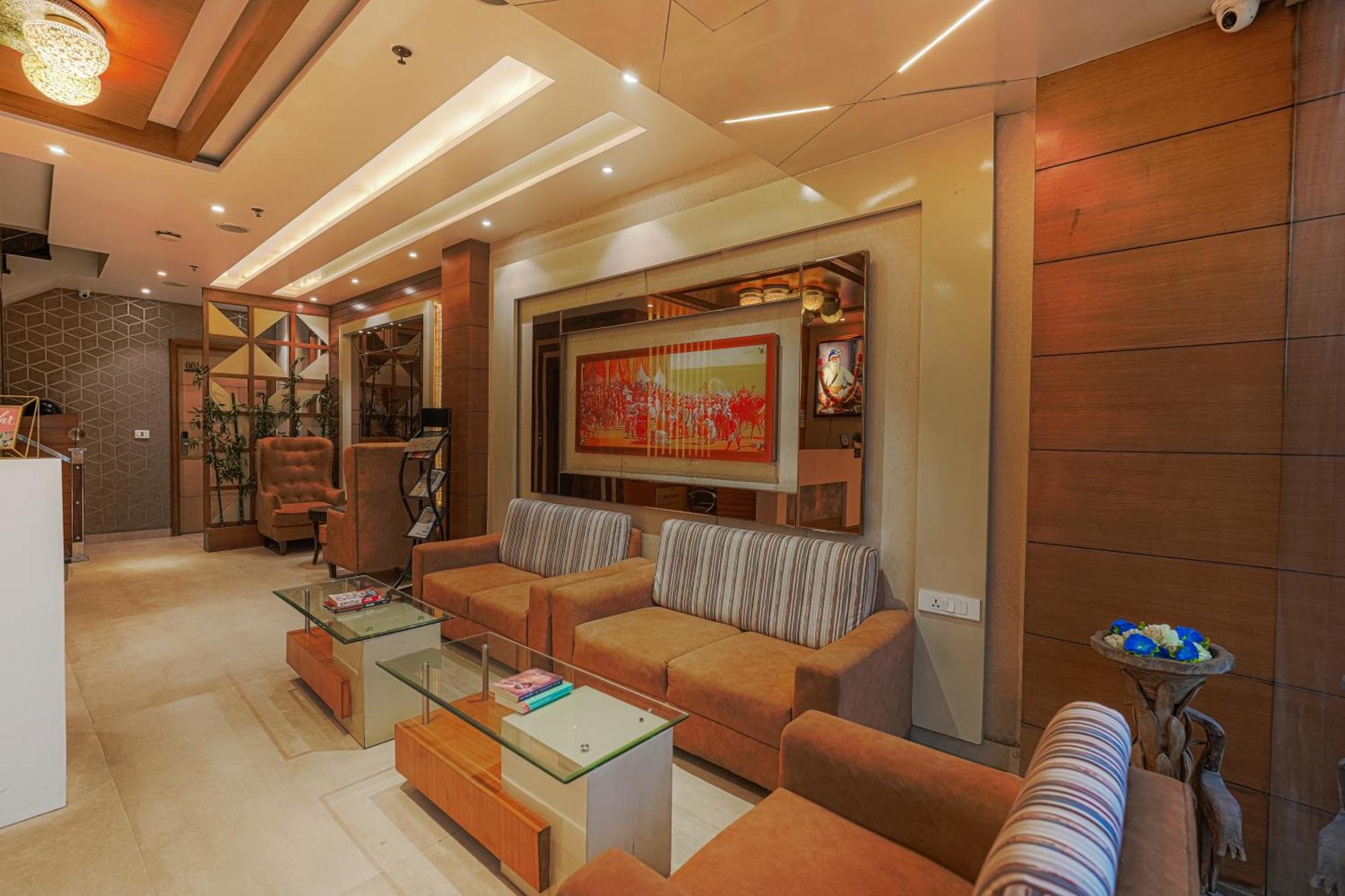 Csjs Inn Hotel Amritsar Eksteriør billede