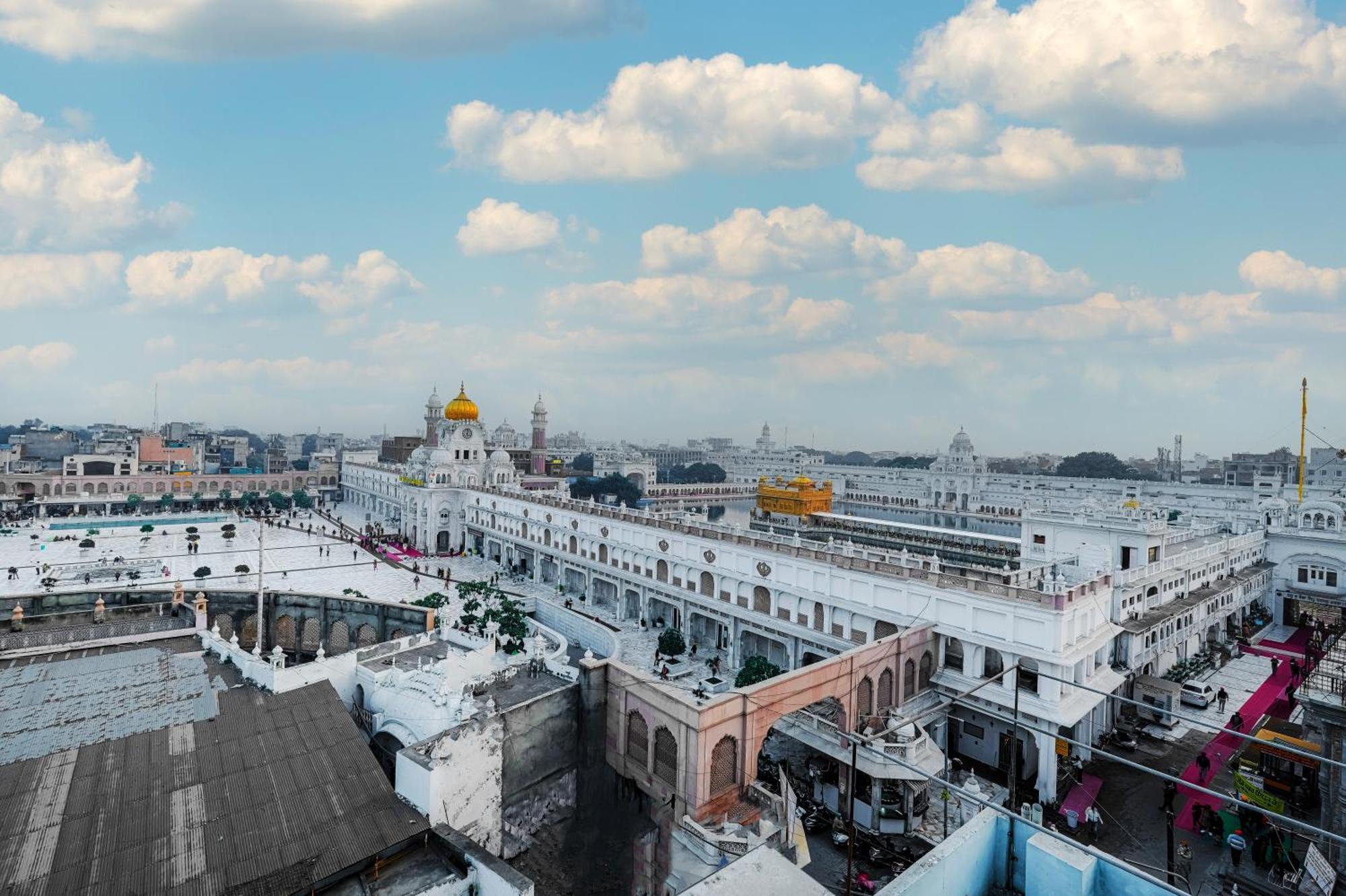 Csjs Inn Hotel Amritsar Eksteriør billede