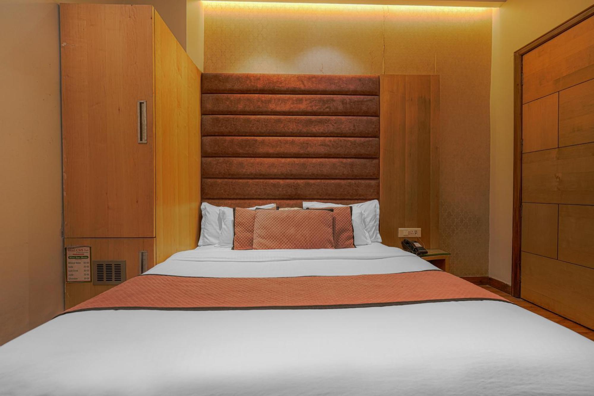 Csjs Inn Hotel Amritsar Eksteriør billede