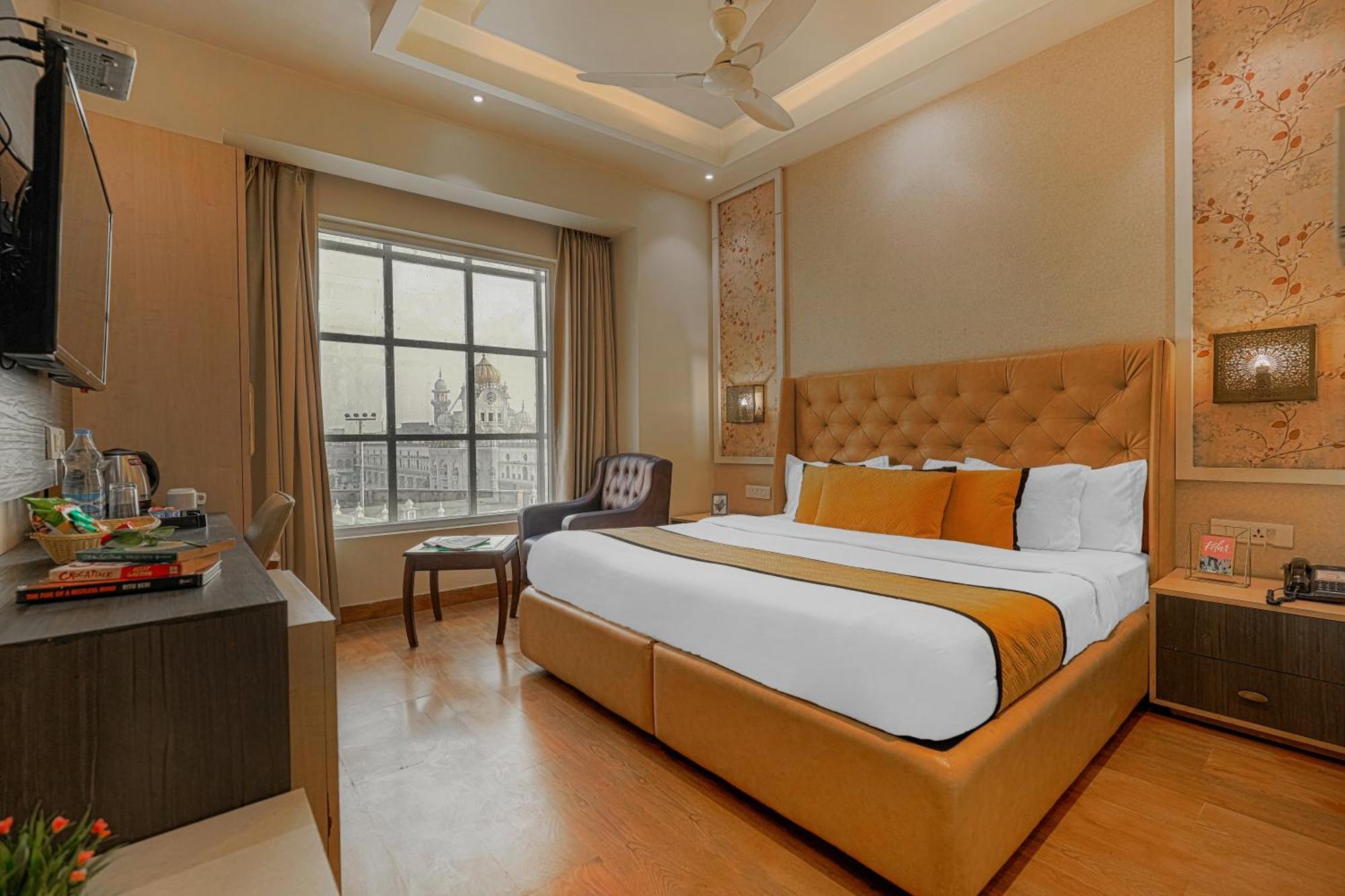 Csjs Inn Hotel Amritsar Eksteriør billede