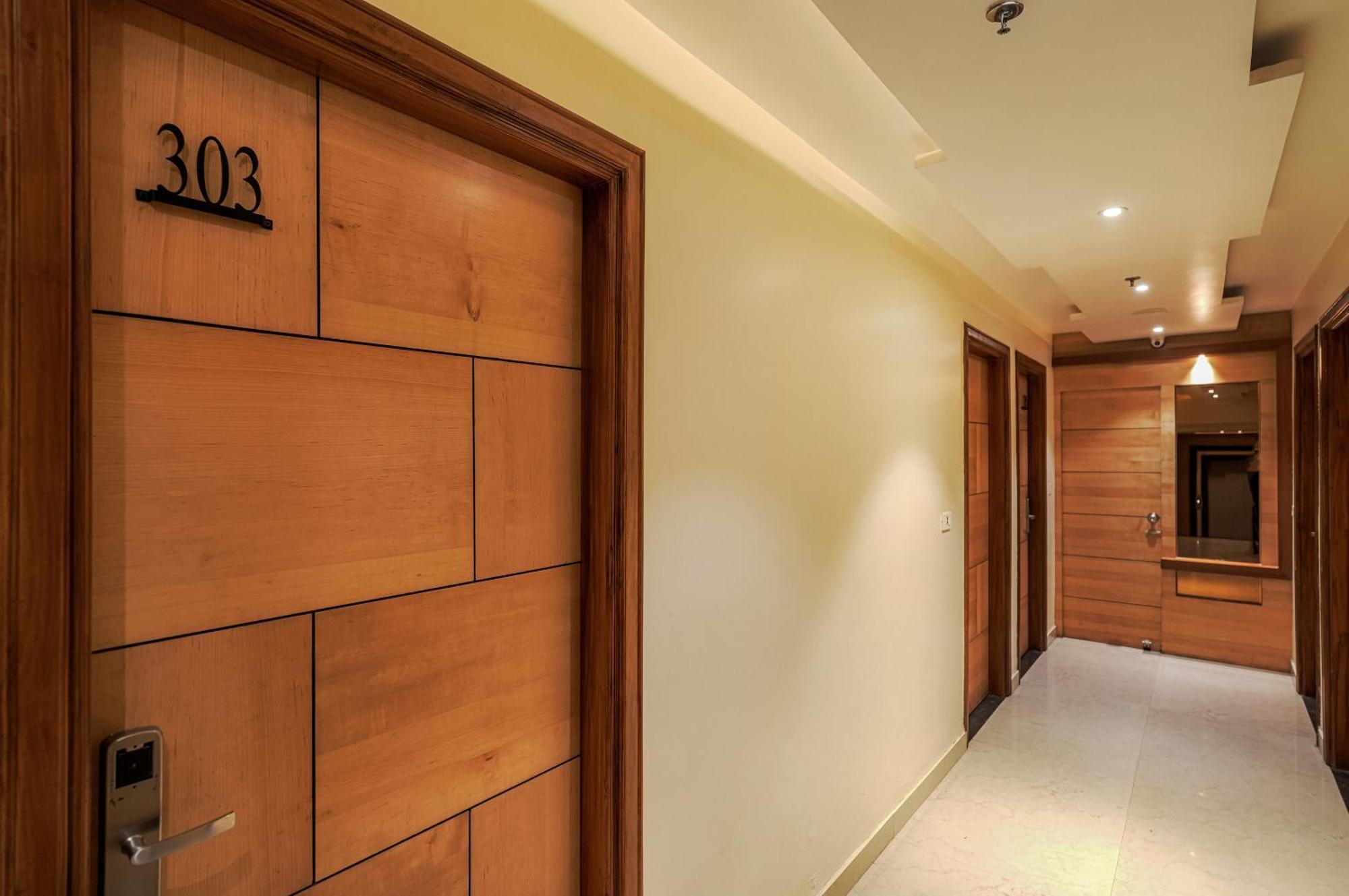 Csjs Inn Hotel Amritsar Eksteriør billede